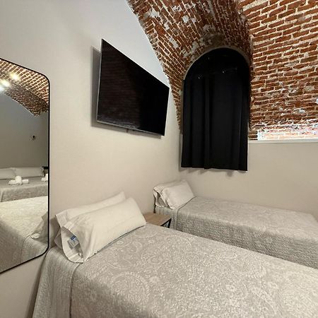 Cc Opera Suites Madrid Buitenkant foto