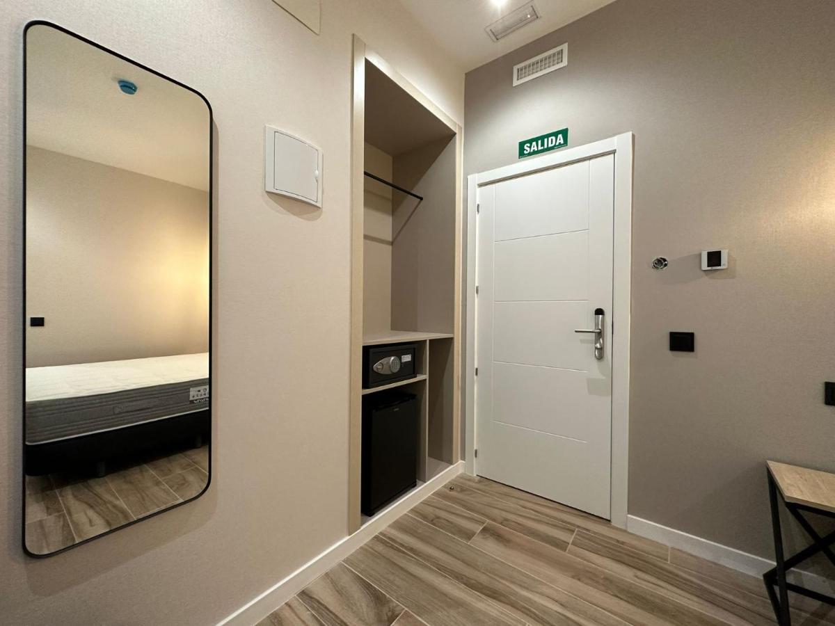 Cc Opera Suites Madrid Buitenkant foto