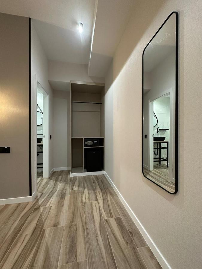 Cc Opera Suites Madrid Buitenkant foto