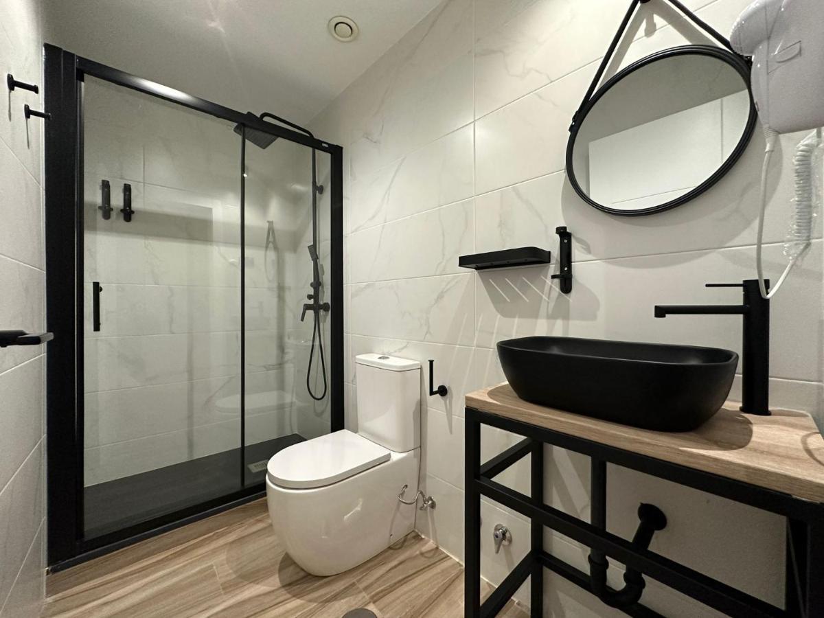 Cc Opera Suites Madrid Buitenkant foto