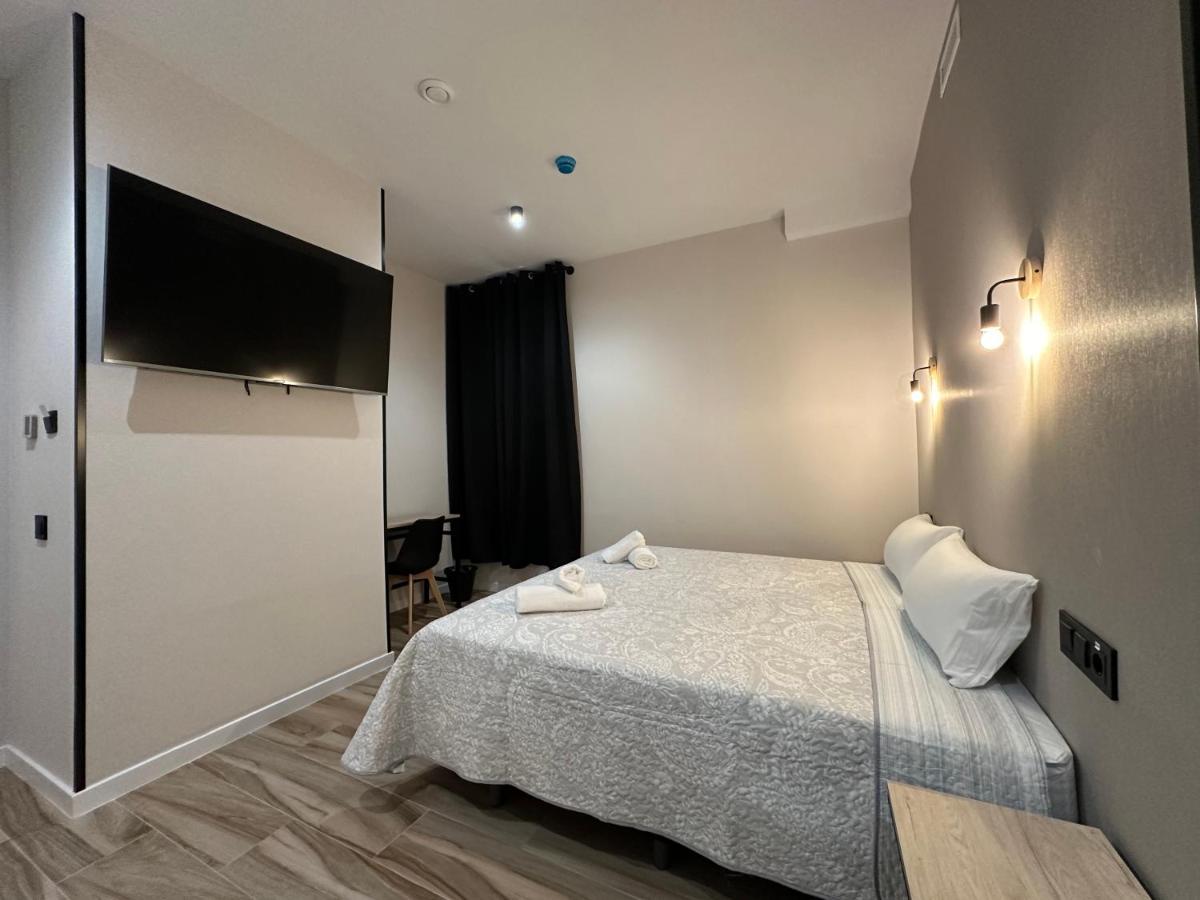 Cc Opera Suites Madrid Buitenkant foto