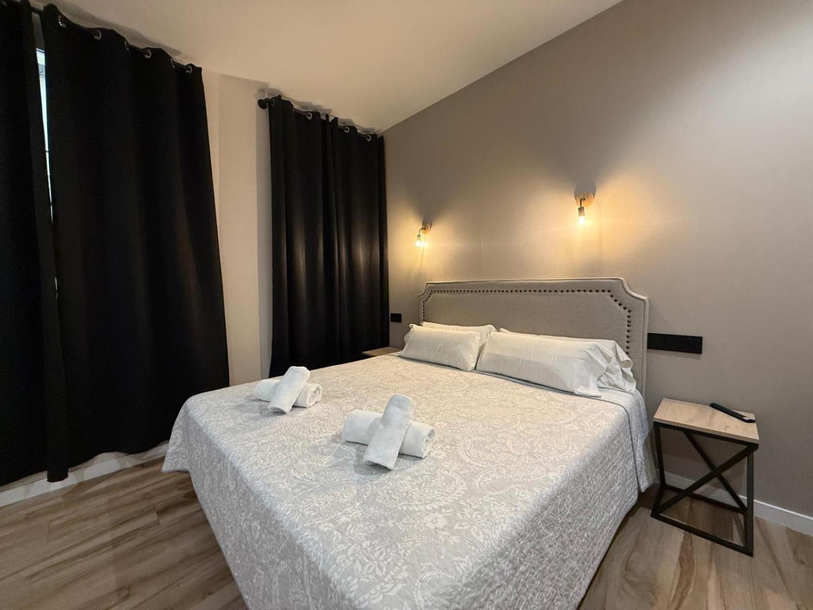 Cc Opera Suites Madrid Buitenkant foto
