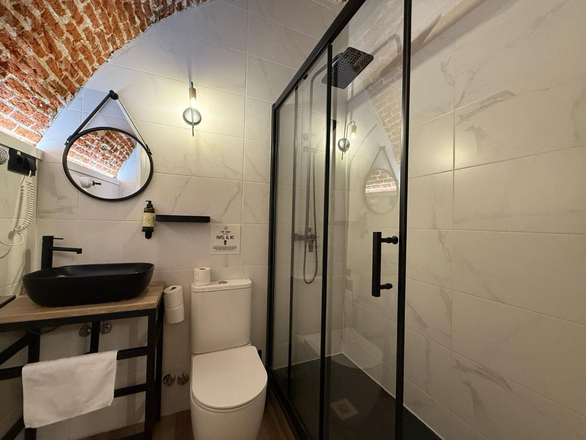 Cc Opera Suites Madrid Buitenkant foto